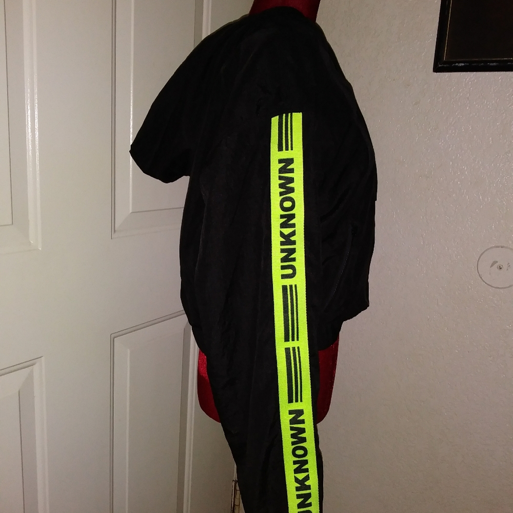 Jacket - Picture 2 of 5